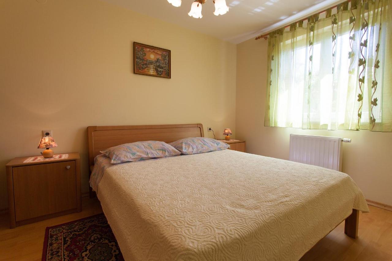 Apartments Nedeljka Malinska Kültér fotó